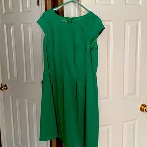 I am selling a simple green dress